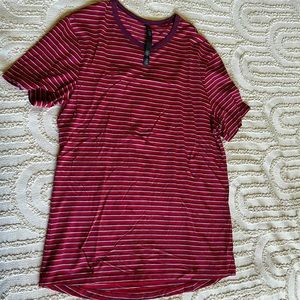LULULEMON Men’s T-Shirt, Large